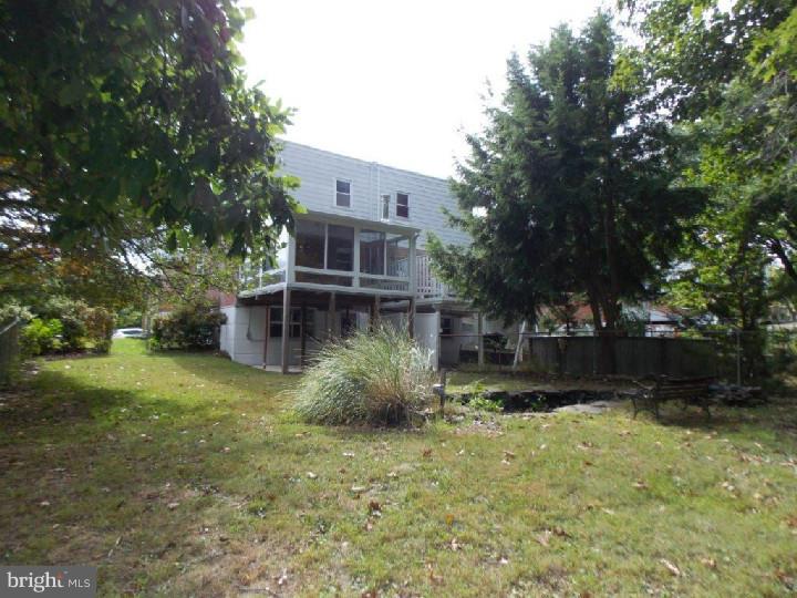11938 Dumont Road Philadelphia, PA 19116 - Photo 14 of 14 View in Back