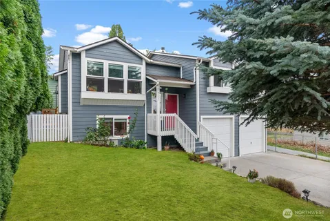 $858,999 | 5421 South Roxbury Street, Seattle, WA 98118