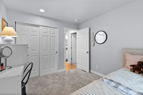 $858,999 | 5421 South Roxbury Street, Seattle, WA 98118