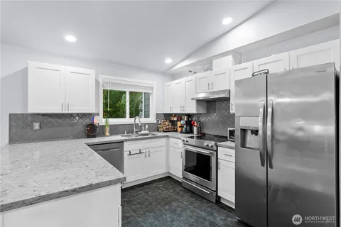 $858,999 | 5421 South Roxbury Street, Seattle, WA 98118