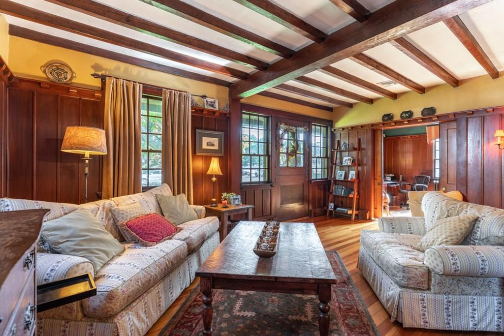 320 Brook Road Milton, MA 02186 - Photo 8 of 32 Gallery Image 8