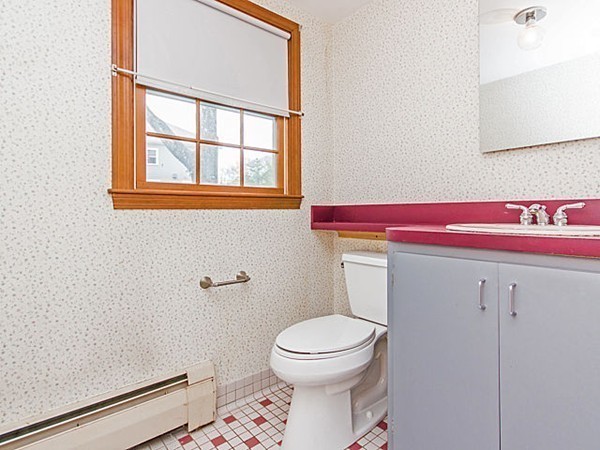 20 Harland Road Waltham, MA 02453 - Photo 14 of 28