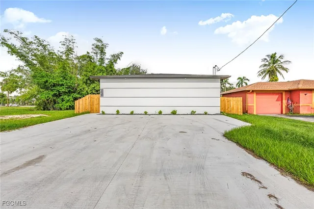a view of outdoor space yard and front view of a house