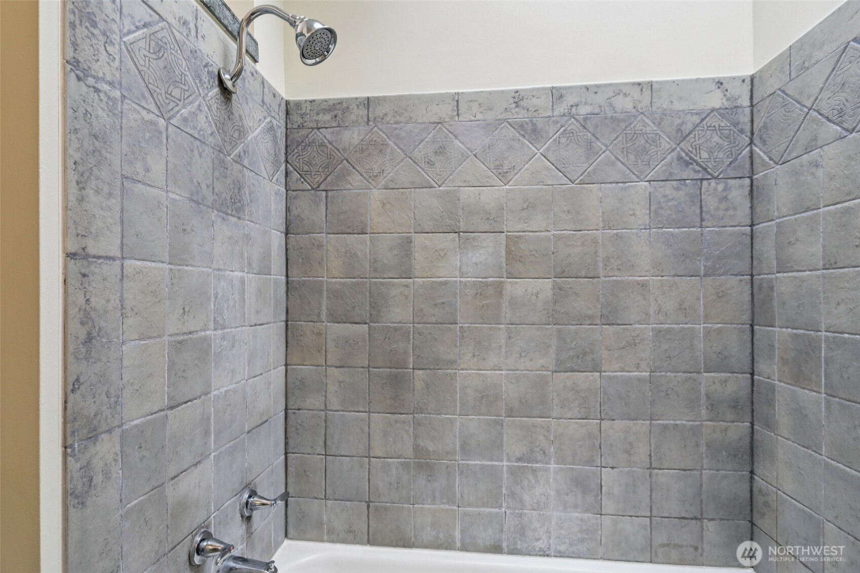806 Southwest 126th Street Seattle, WA 98146 - Photo 14 of 34 Gallery Image 14
