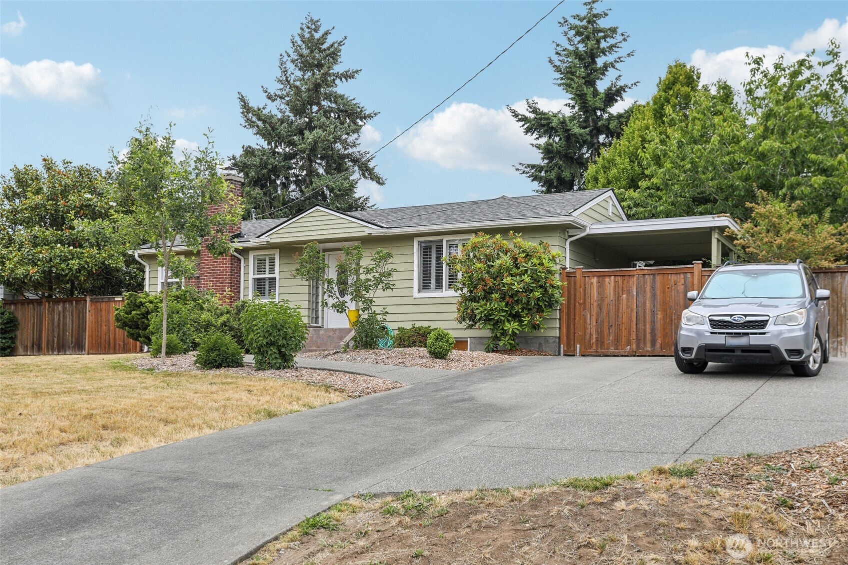 806 Southwest 126th Street Seattle, WA 98146 - Photo 2 of 34 Gallery Image 2