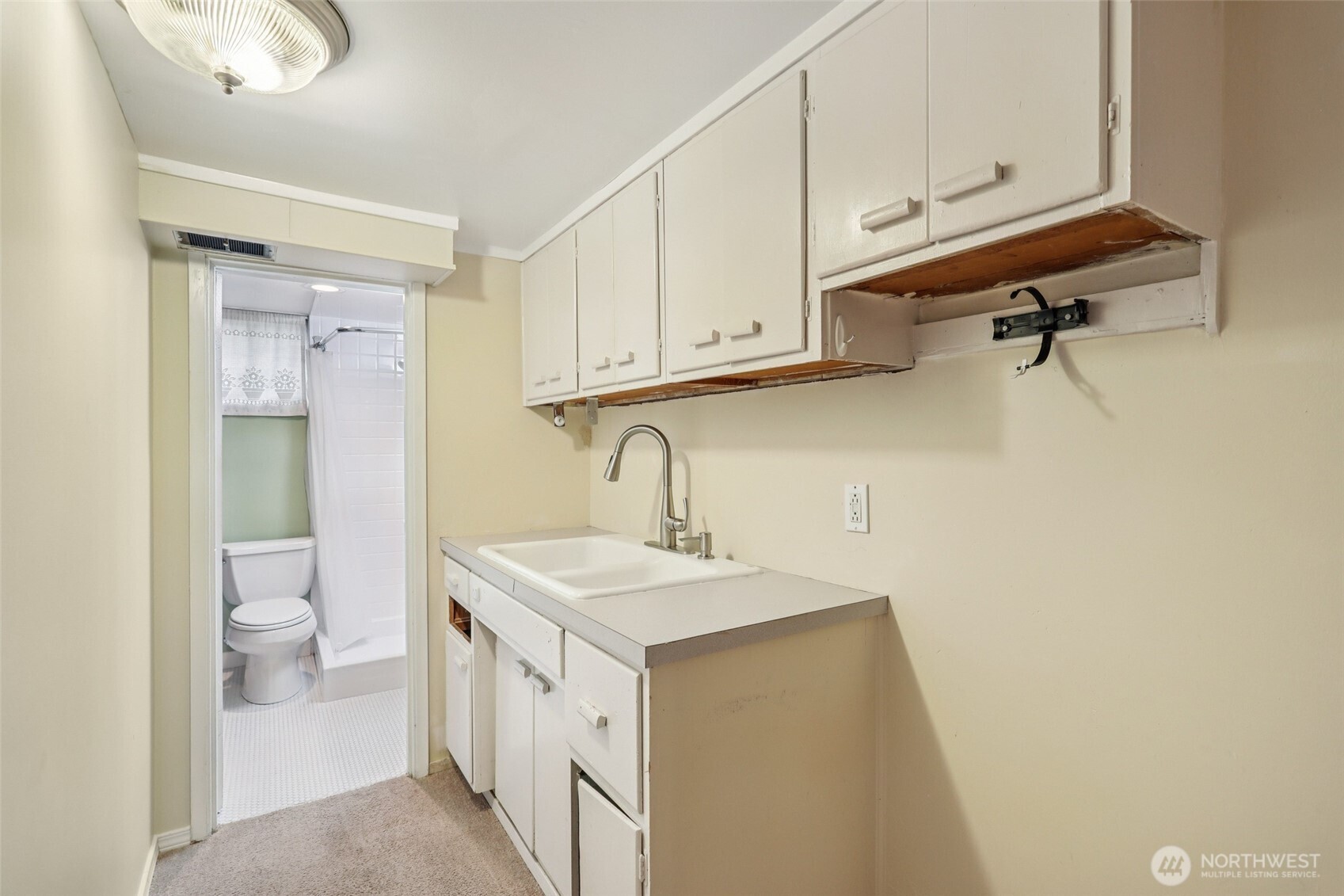 806 Southwest 126th Street Seattle, WA 98146 - Photo 23 of 34 Gallery Image 23