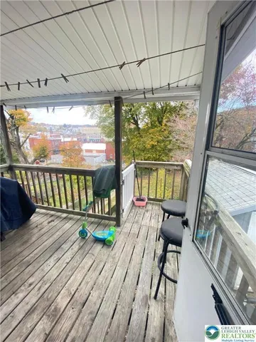 a view of empty room