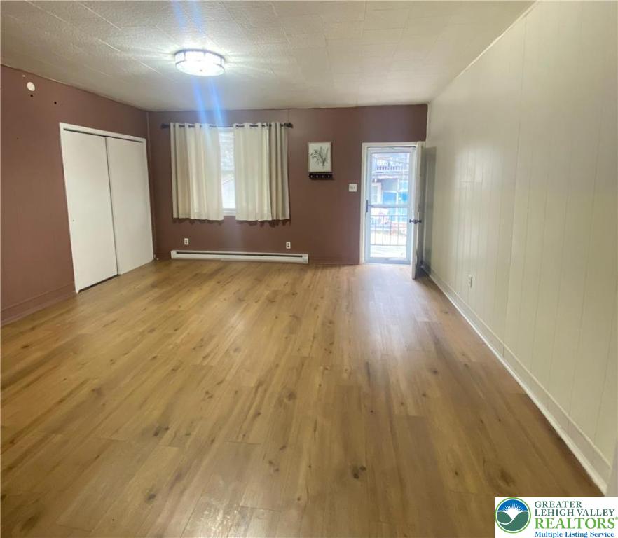 37 Hunter Street Tamaqua, PA 18252 - Photo 3 of 30 a view of an empty room and window