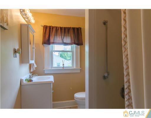 505 Decatur Avenue Middlesex, NJ 08846 - Photo 13 of 22 Gallery Image 13