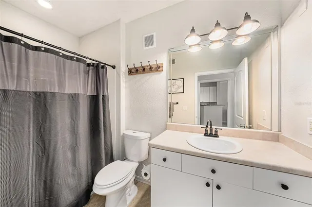 $195,000 | 4221 West Spruce Street, Unit 2104, Tampa, FL 33607