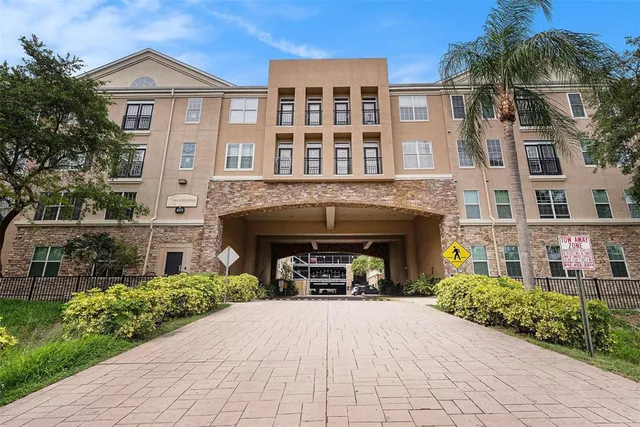 $195,000 | 4221 West Spruce Street, Unit 2104, Tampa, FL 33607