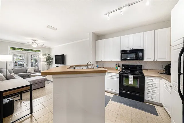 $195,000 | 4221 West Spruce Street, Unit 2104, Tampa, FL 33607