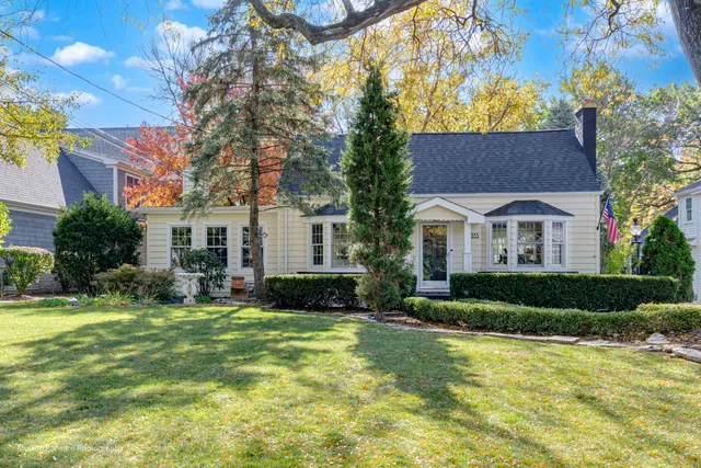 $484,900 | 11333 Hiawatha Lane, La Grange, IL 60525