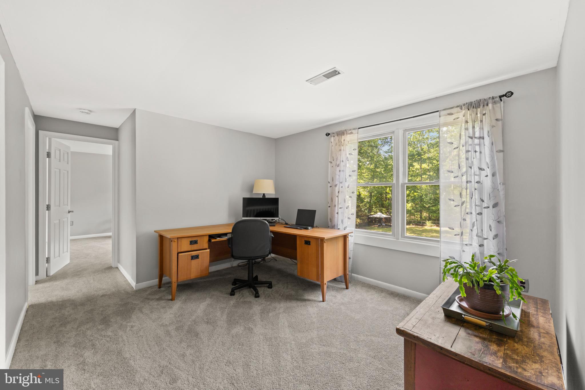 19306 Frazier Road Culpeper, VA 22701 - Photo 27 of 49 Office or flex space.