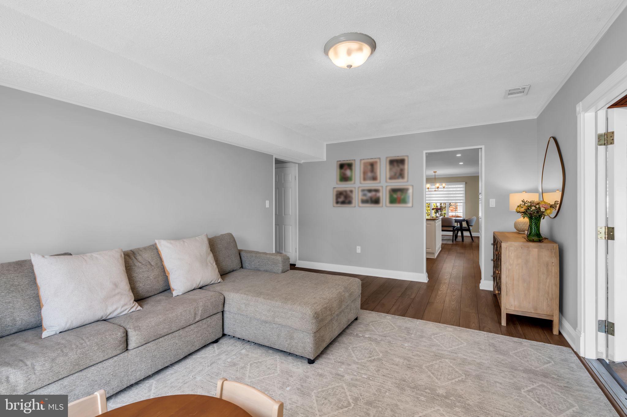 24 Tar Heels Road Hamilton, NJ 08619 - Photo 10 of 62