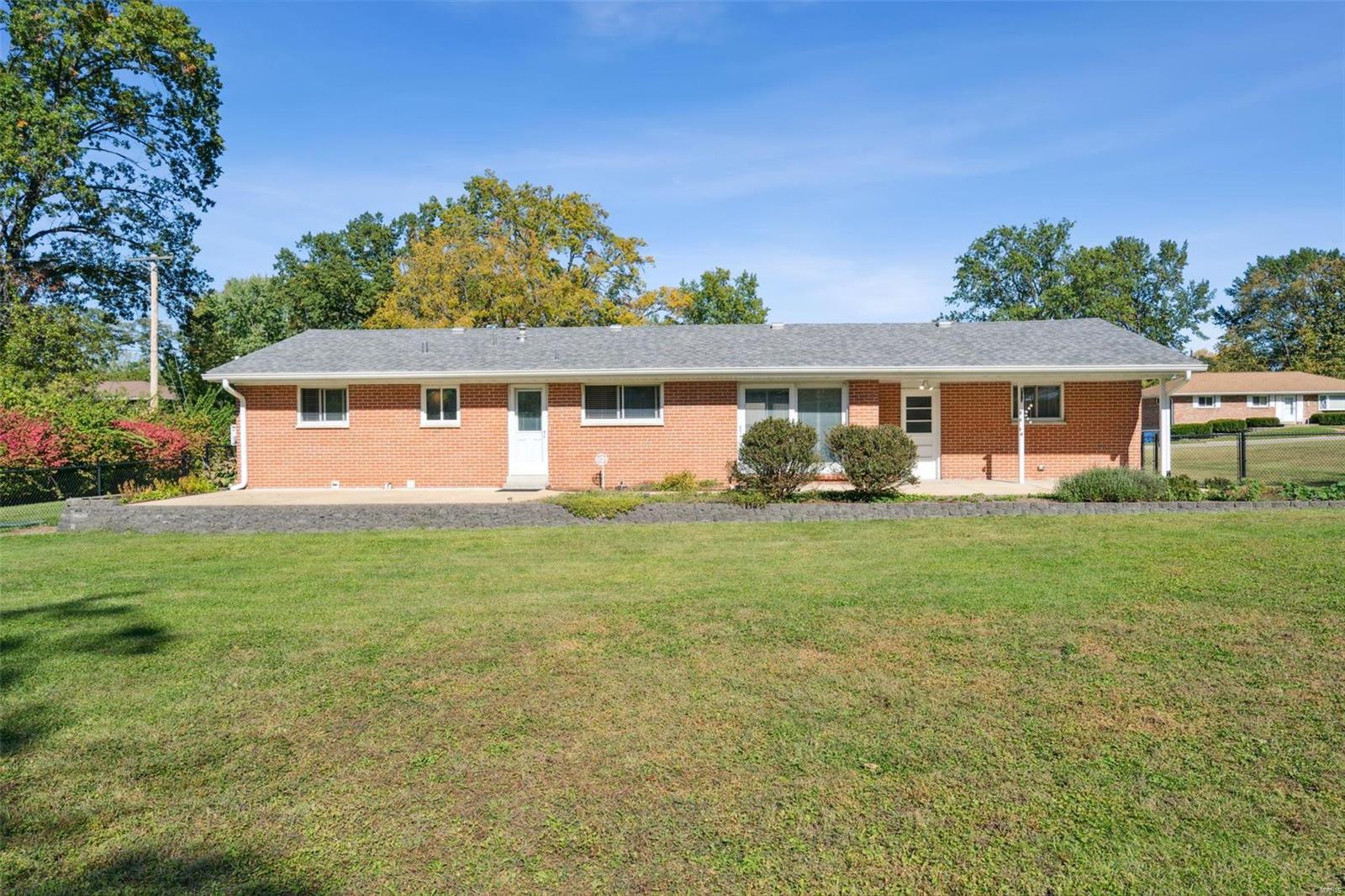 2560 Rolens Drive St. Louis, MO 63129 - Photo 17 of 20 Gallery Image 17
