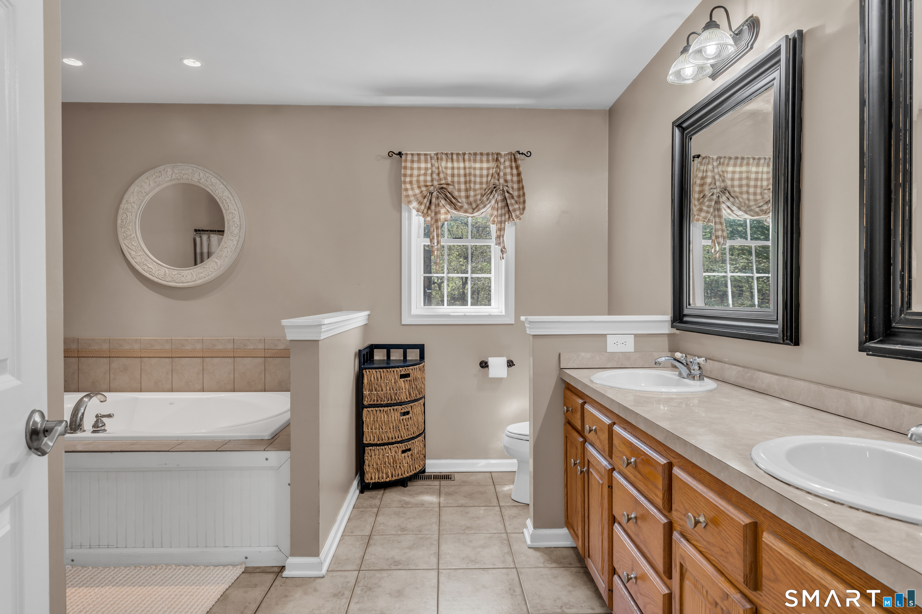 57 Hubbard Road Haddam, CT 06438 - Photo 18 of 32