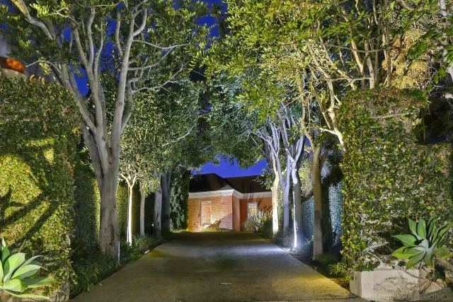 $3,495,000 | 7612 Hillside Drive, La Jolla, CA 92037