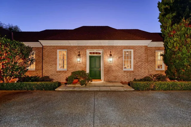 $3,495,000 | 7612 Hillside Drive, La Jolla, CA 92037