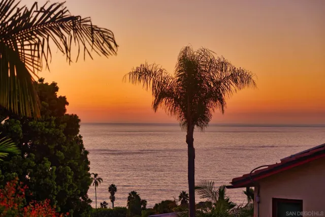 $3,495,000 | 7612 Hillside Drive, La Jolla, CA 92037