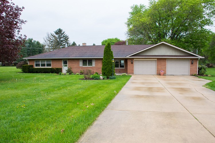 51977 Chestnut Road Granger, IN 46530 - Photo 1 of 28 Gallery Image 1