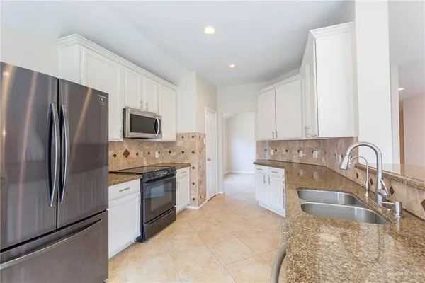 $2,500 | 4202 Santa Marina Street, Mission, TX 78572