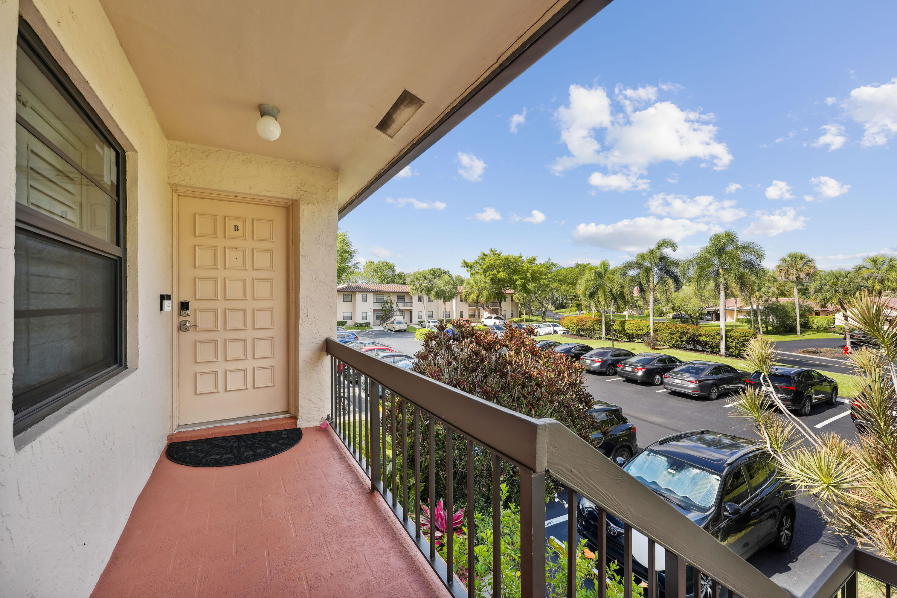 21650 Juego Circle, Unit 24B Boca Raton, FL 33433 - Photo 7 of 21 Front Entrance