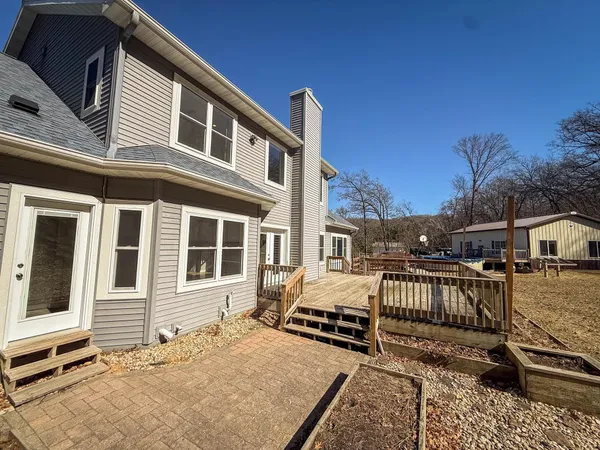$830,000 | 10755 Howard Trail, Mazomanie, WI 53560