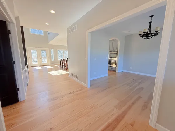 $830,000 | 10755 Howard Trail, Mazomanie, WI 53560