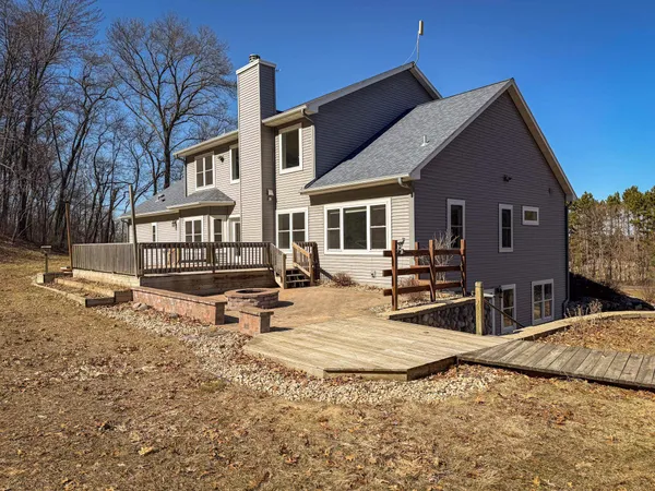 $830,000 | 10755 Howard Trail, Mazomanie, WI 53560