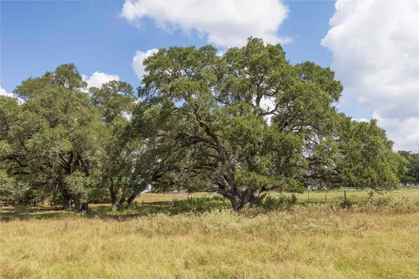 $649,950 | 265 Boulton Creek Road, Muldoon, TX 78949