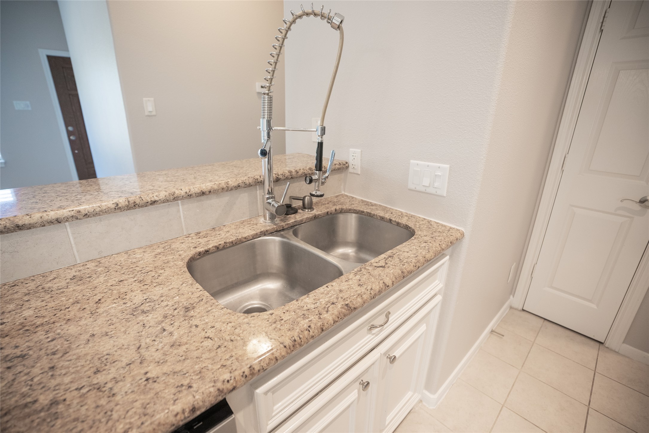 13165 Snow Lane, Unit 6 Willis, TX 77318 - Photo 17 of 27