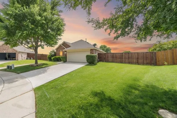 $2,300 | 100 Mustang Court, Celina, TX 75009