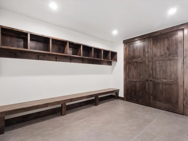 a view of an entryway of house