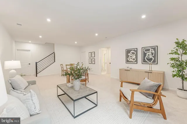 $784,000 | 18260 Moss Garden Road, Dumfries, VA 22026