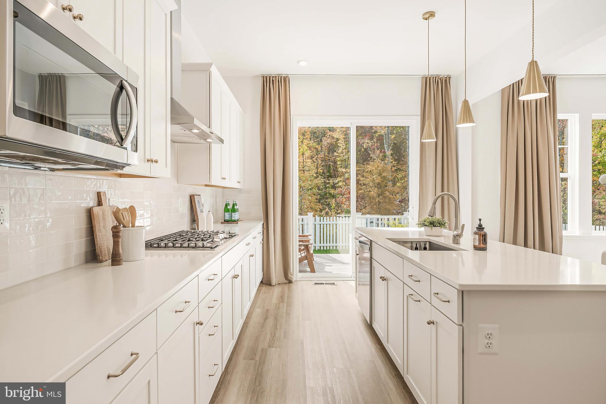 18260 Moss Garden Road Dumfries, VA 22026 - Photo 6 of 97