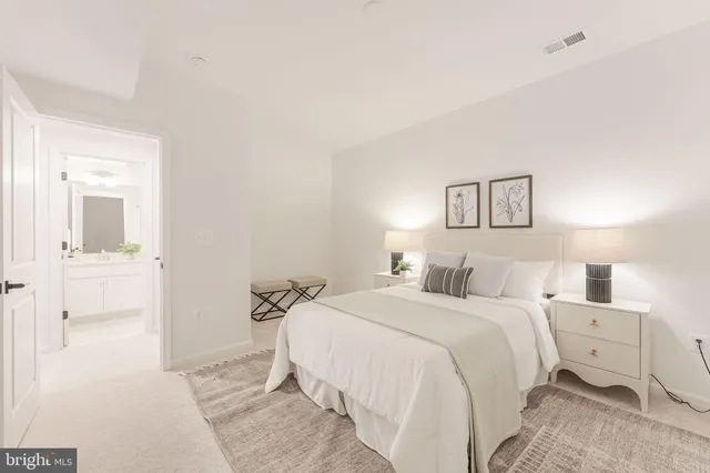 $784,000 | 18260 Moss Garden Road, Dumfries, VA 22026