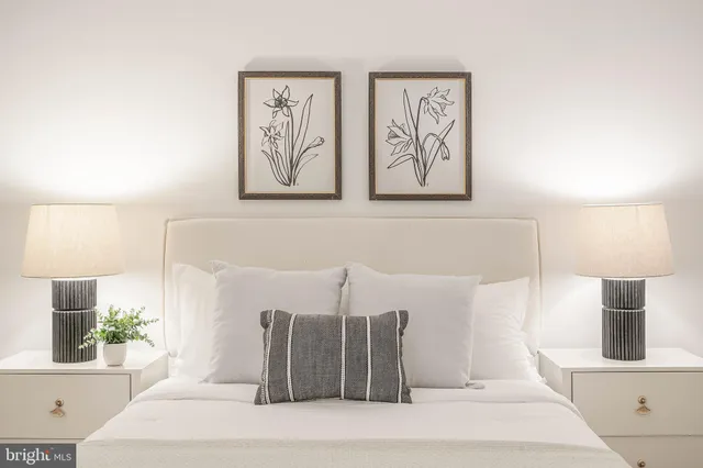 $784,000 | 18260 Moss Garden Road, Dumfries, VA 22026