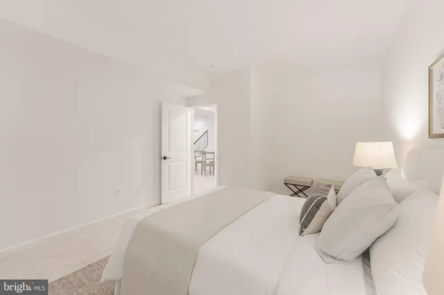 $784,000 | 18260 Moss Garden Road, Dumfries, VA 22026