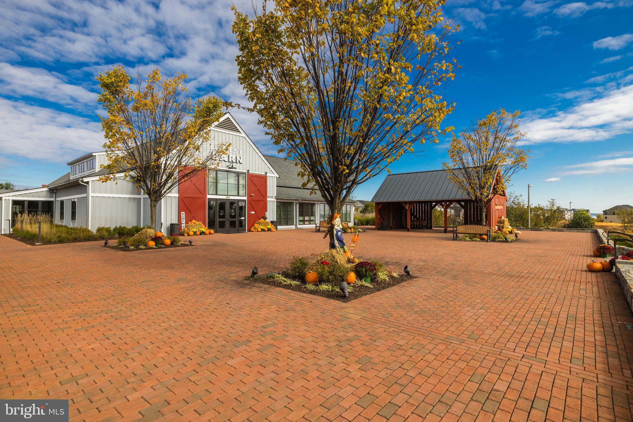 18260 Moss Garden Road Dumfries, VA 22026 - Photo 76 of 97 a view of a street with houses