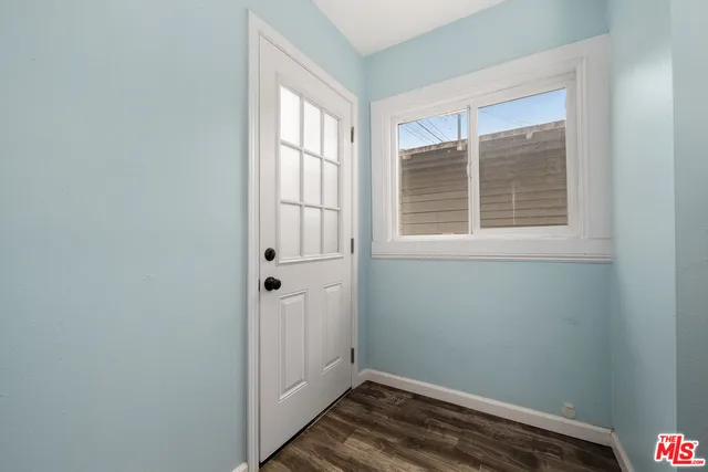 $2,989 | 2738 Cloverdale Avenue, Los Angeles, CA 90016