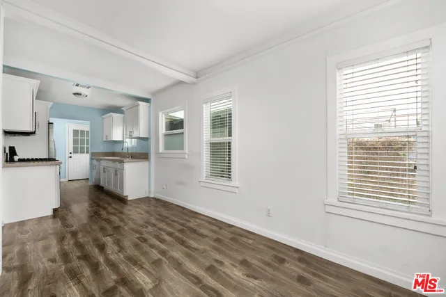 $2,989 | 2738 Cloverdale Avenue, Los Angeles, CA 90016