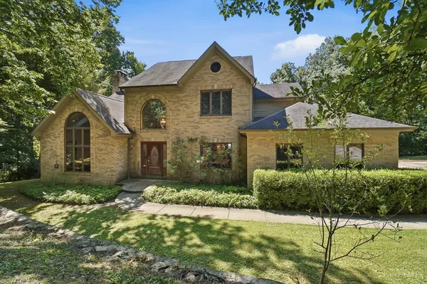 $649,900 | 3282 Alpine Terrace, Cincinnati, OH 45245