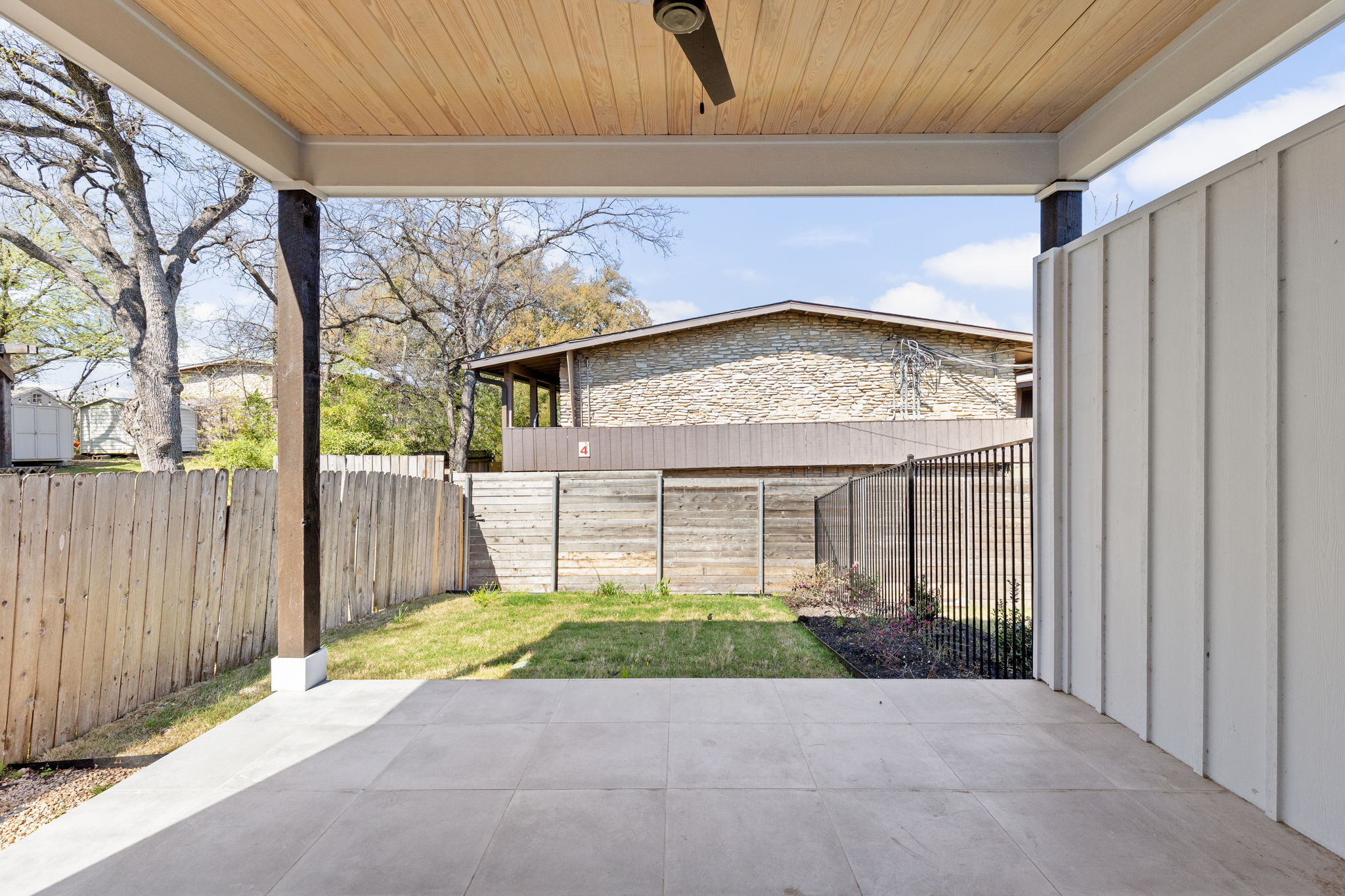 1402 Summit Street, Unit B Austin, TX 78741 - Photo 33 of 36