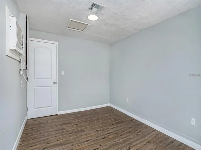 $350,000 | 1405 Castleworks Lane, Tarpon Springs, FL 34689