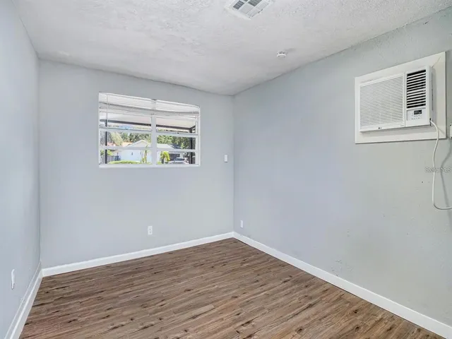 $350,000 | 1405 Castleworks Lane, Tarpon Springs, FL 34689