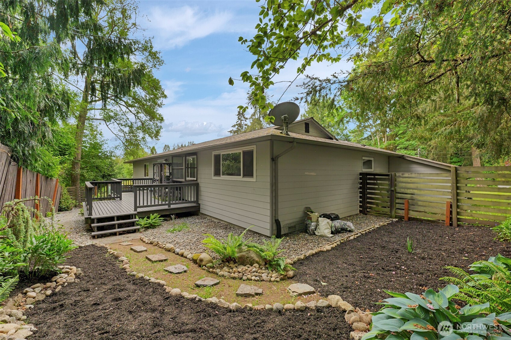 10414 Southwest 110th Street Vashon, WA 98070 - Photo 26 of 39