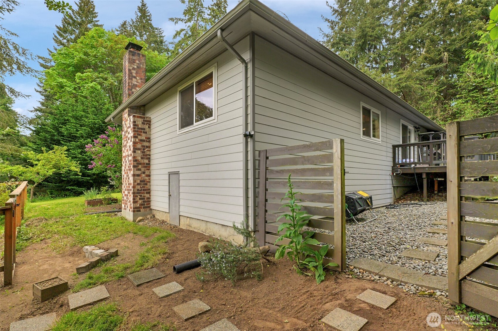 10414 Southwest 110th Street Vashon, WA 98070 - Photo 30 of 39