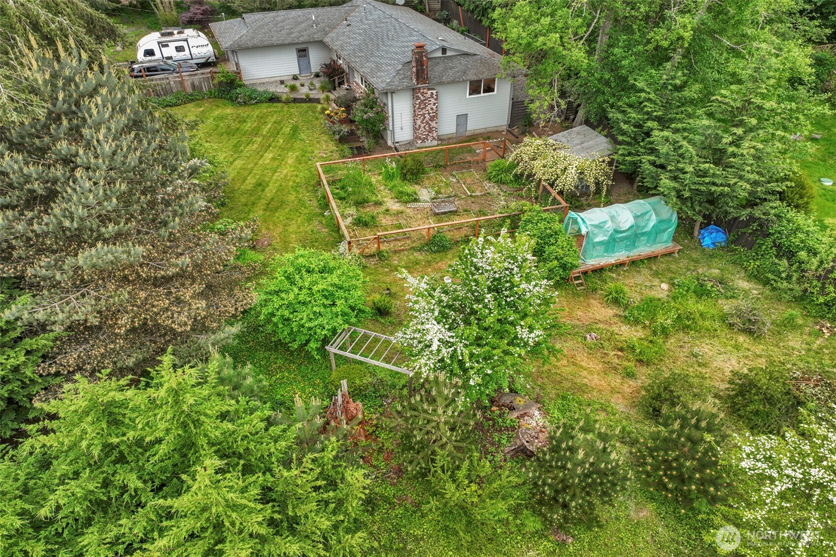 10414 Southwest 110th Street Vashon, WA 98070 - Photo 35 of 39