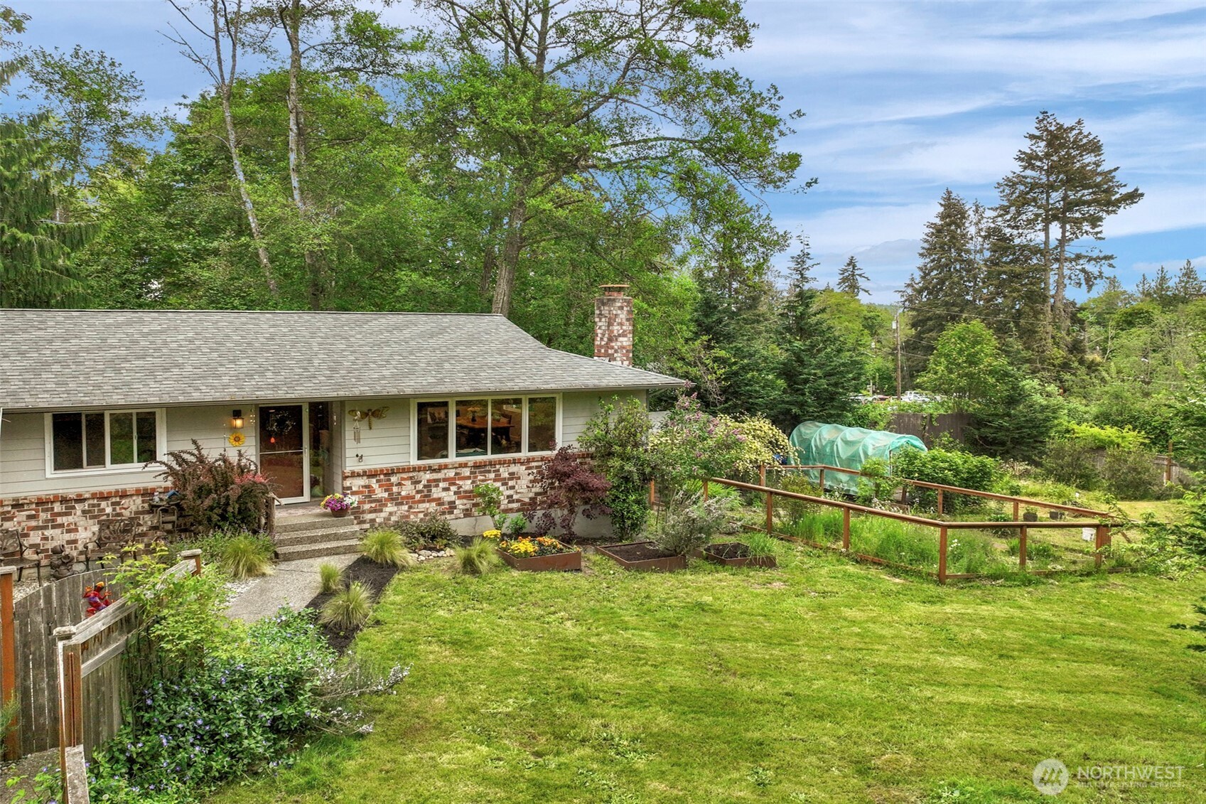 10414 Southwest 110th Street Vashon, WA 98070 - Photo 36 of 39